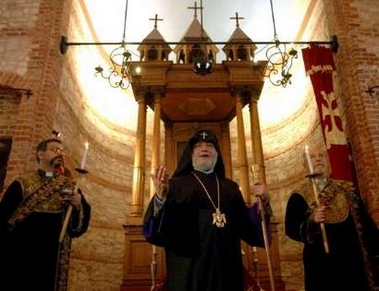 Pontiff of all Armenians…
					Article complet reservé aux abonnés