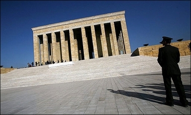 Le mausolée d’Atatürk, monument…
					Article complet reservé aux abonnés