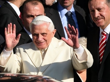 La visite du pape…
					Article complet reservé aux abonnés