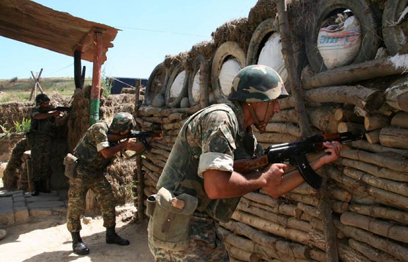 Un soldat Arménien légèrement…
					Article complet reservé aux abonnés