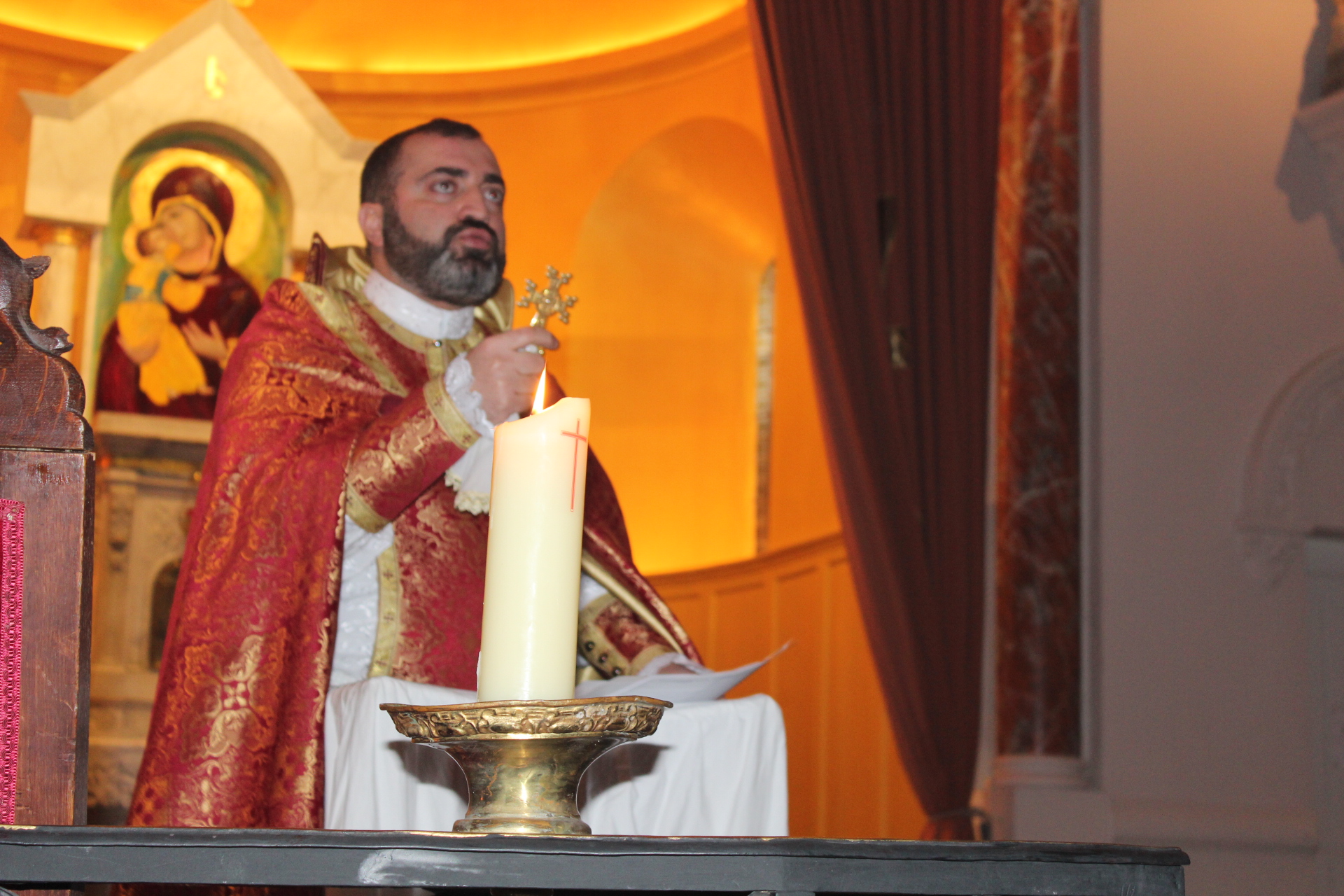 Messe de bénédiction du raison à l’église arménienne Saint-Nicolas de Romans dimanche 12 août