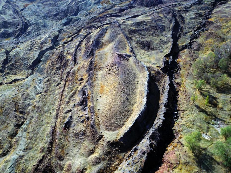 Un Indonésien publie les photos des restes de l’Arche de Noé sur le mont Ararat, mais elles seraient prises…en Grande Bretagne !