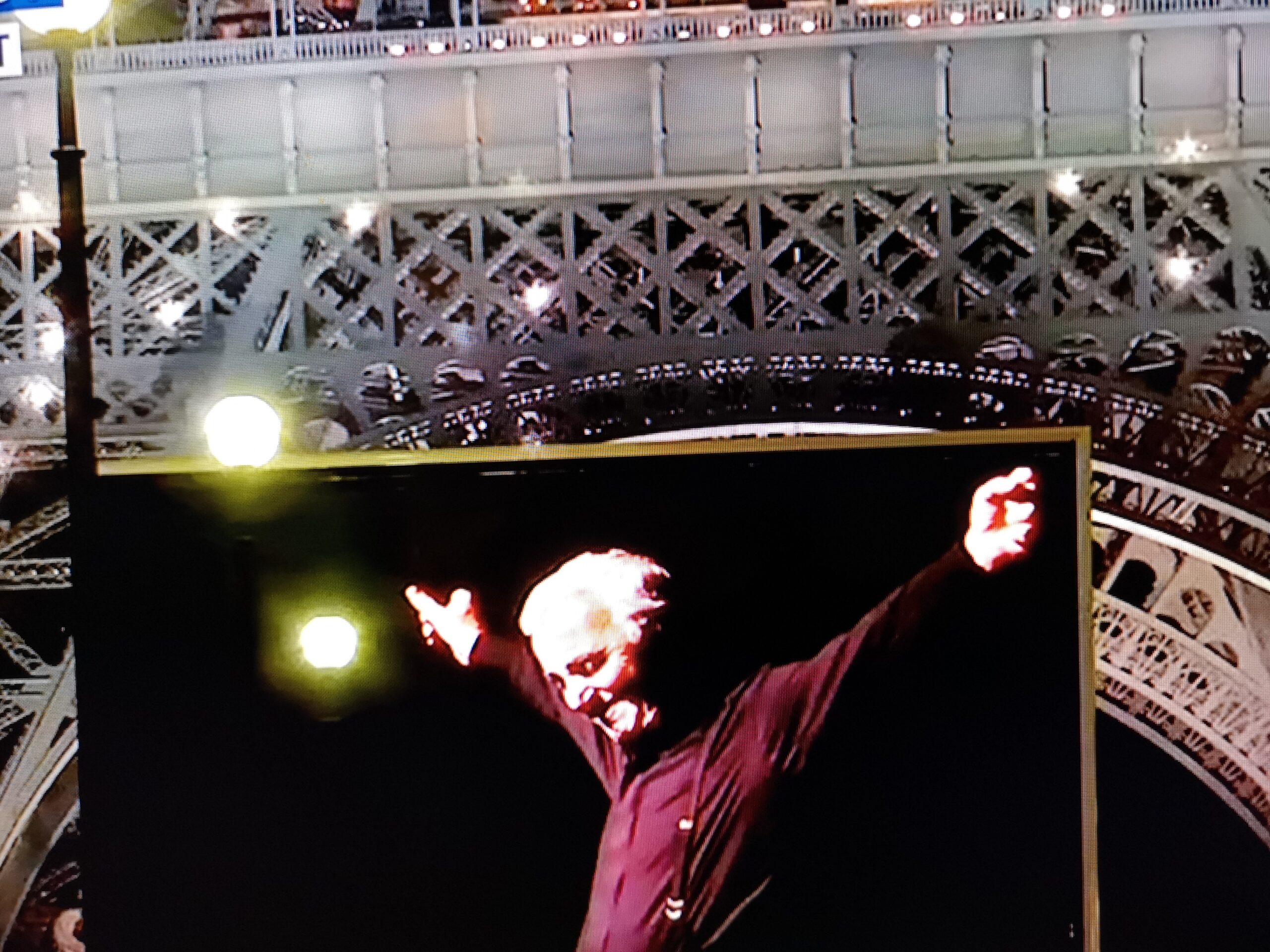 charles Aznavour sur la Tour Eiffel