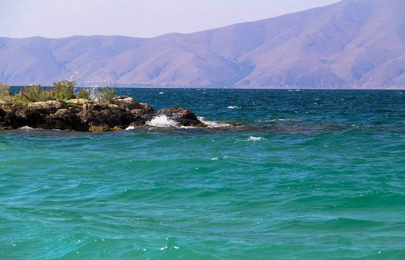 Cette année on a puisé 45 millions de mètres cubes d’eau de moins dans le lac Sevan que l’an dernier