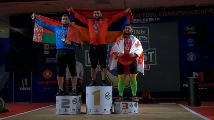 Simon Martirosyan (+109 kg) Champion et recordman d’Europe d’haltérophilie (-23 ans) à Bucarest (Roumanie)