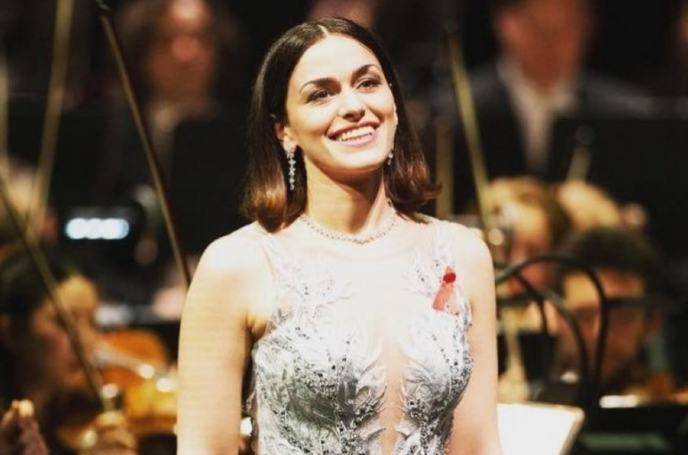 La chanteuse d’opéra arménienne Ruzan Mantashyan autorisée à participer au festival Semper Opera Ball de Dresde (Allemagne)