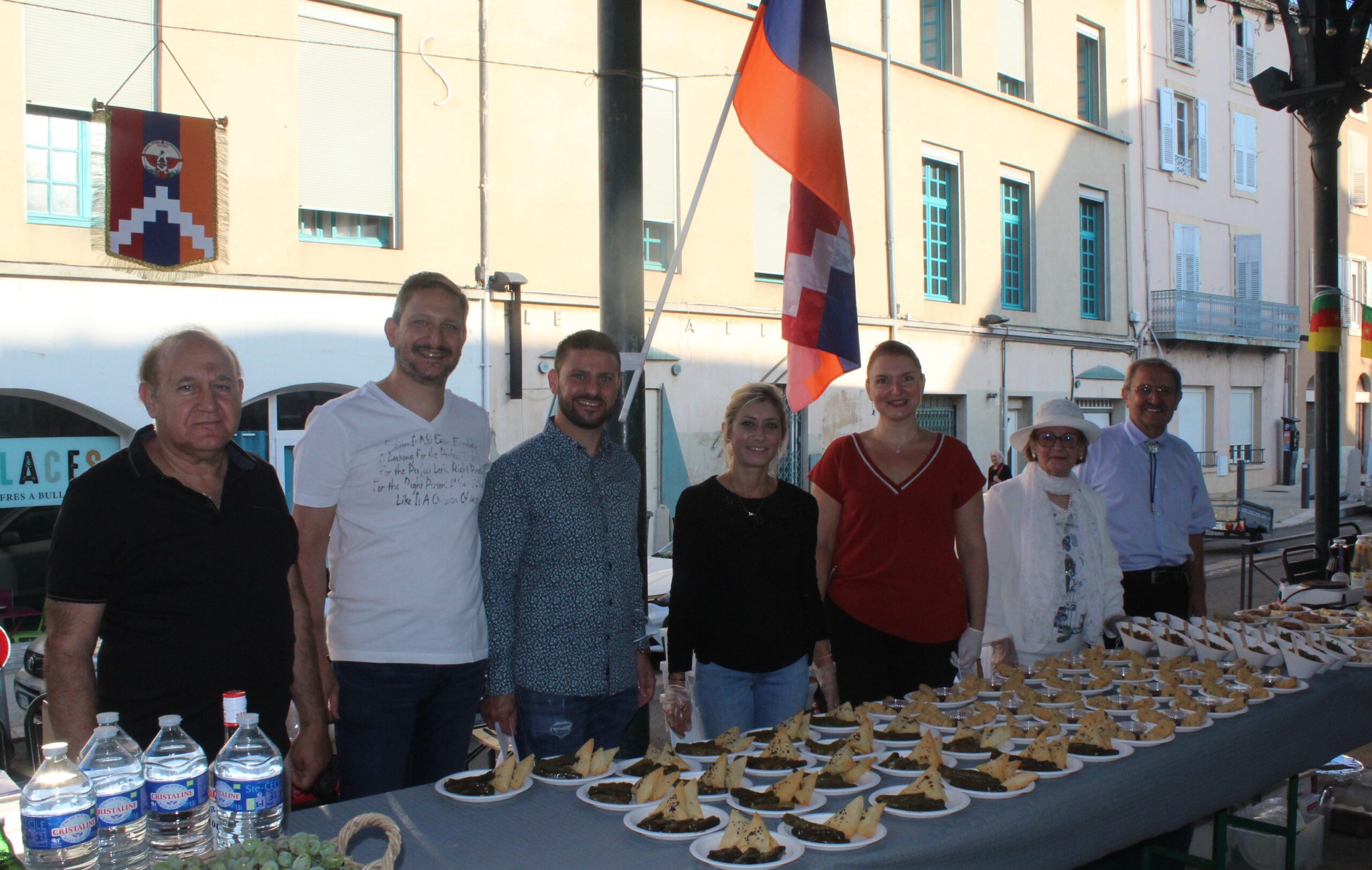 L’Arménie, présente au Marché des villes jumelles de Valence par le stand arménien d’Idje-Val qui eut beaucoup de succès