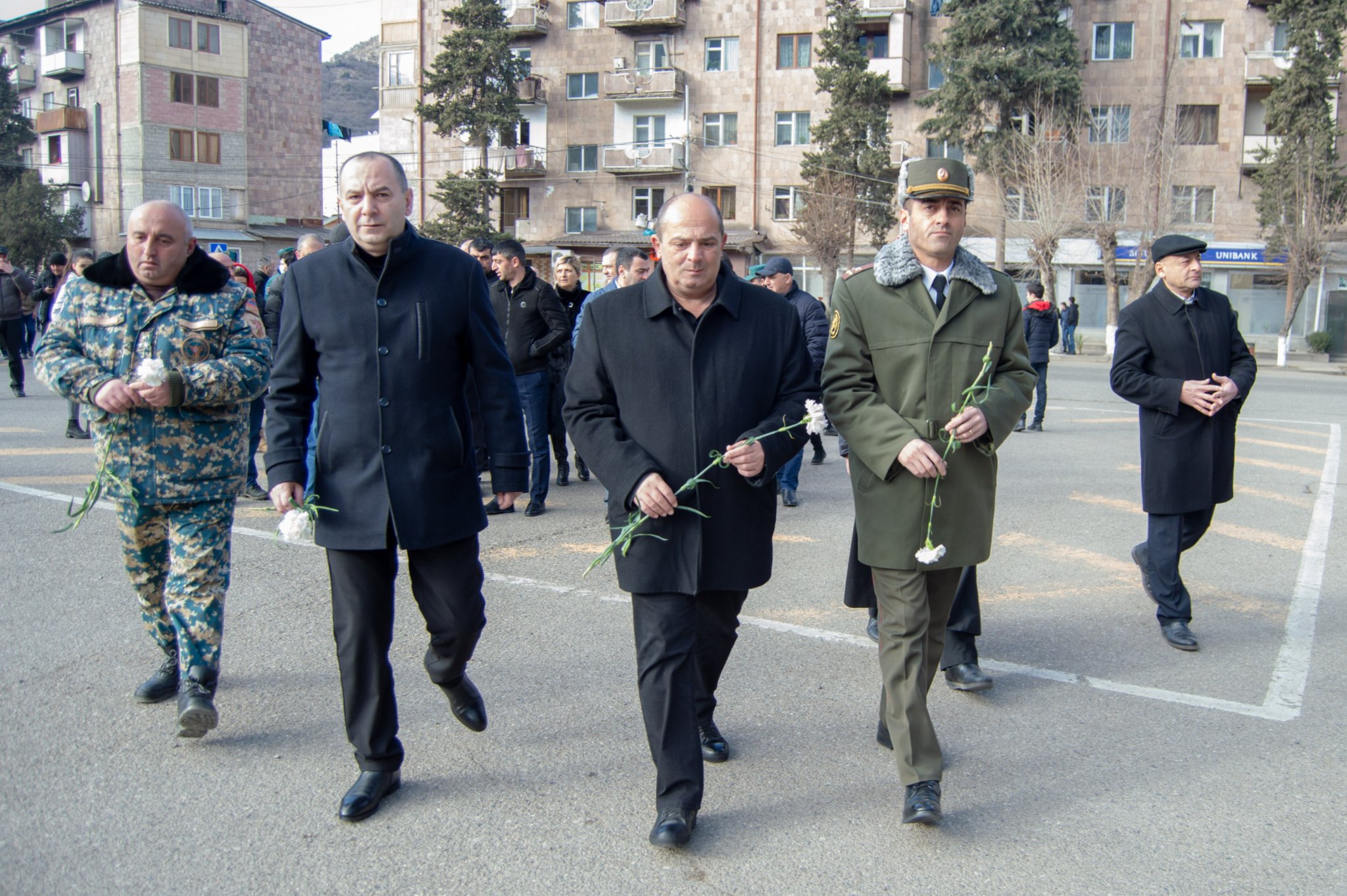 La ville d’Idjevan a célébré par une marche solennelle vers la place des Combattants et de la Liberté le 30e anniversaire de l’Armée arménienne