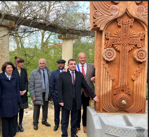 Le Khatchkar de Mont de Marsan