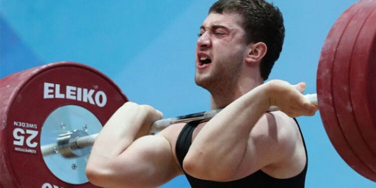 Rafik Harutyunyan (81 kg, Arménie) champion du Championnat d’Europe d’haltérophilie à Tirana (Albanie)