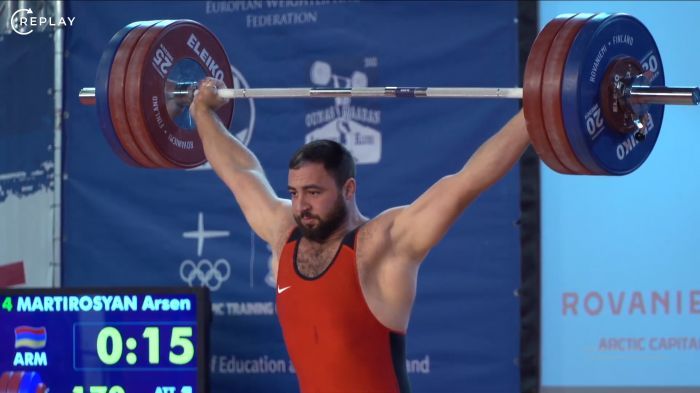 Arsen Martirosyan (109 kg) gagne une médaille de bronze pour l’Arménie aux Championnats d’Europe d’haltérophilie à Tirana