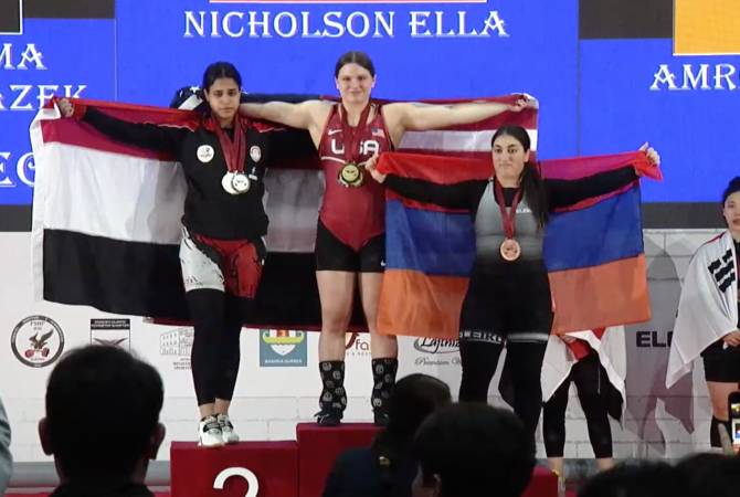 L’haltérophile Anna Amroyan (Arménie) est médaillée de bronze du Championnat du monde junior