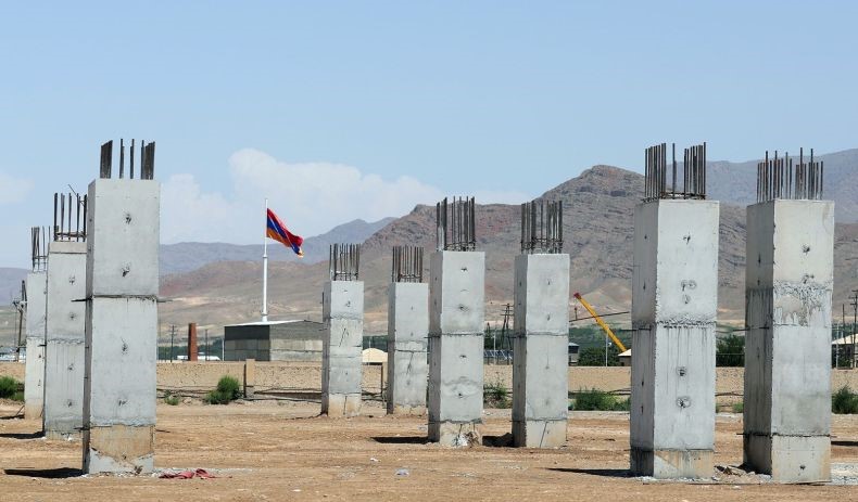 La fonderie arméno-américaine de Yeraskh à la frontière entre l’Arménie et le Nakhtchevan sera construite ailleurs affirme le ministre arménien de l’économie