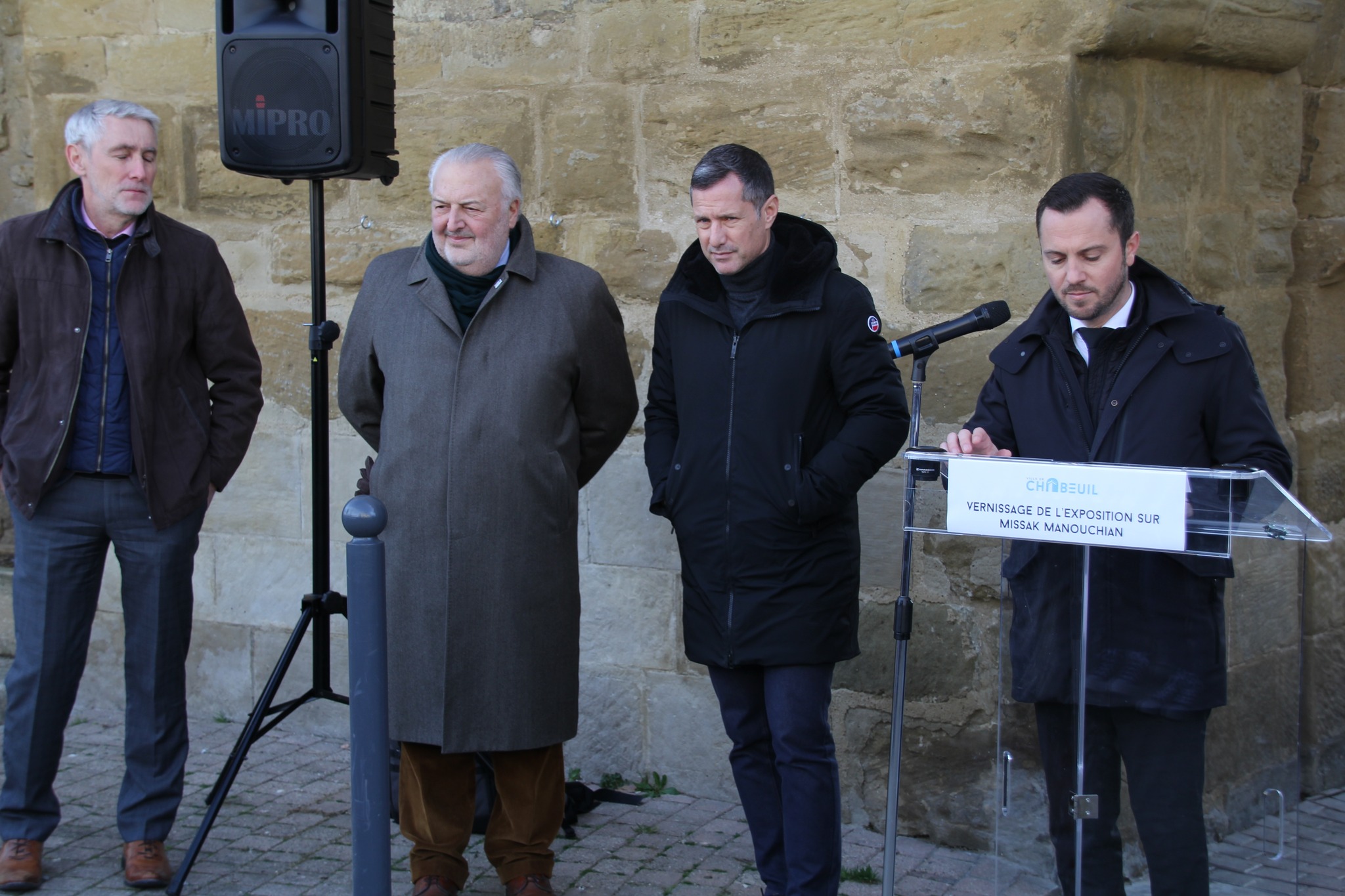 Chabeuil (Drôme), exposition sur la vie de Missak Manouchian, figure de la résistance par les élèves de 3ème4 du collège Seignobos