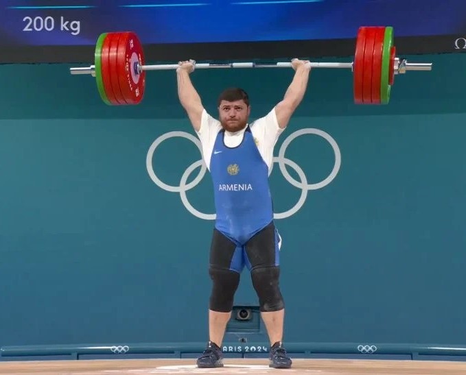 L’haltérophile d’Arménie Andranik Karapetyan (89 kg) termine à la 7ème place du classement général