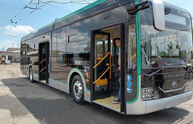 171 nouveaux bus et 15 trolleybus seront livrés d’ici fin octobre à Yerevan selon l’adjoint au maire de la capitale arménienne