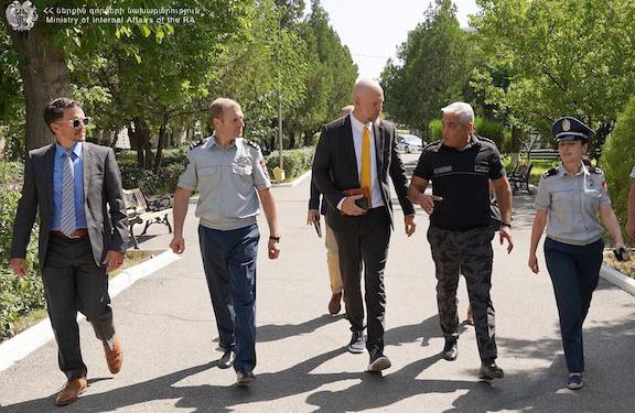 Le FBI participe à la formation de la police arménienne en matière d’enquêtes criminelles