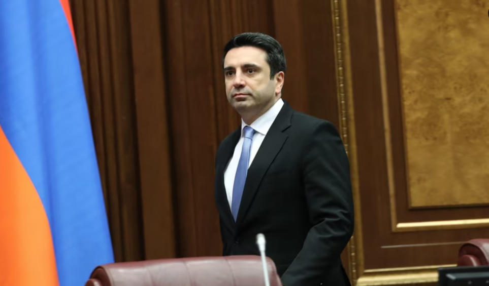 Le président du Parlement arménien dénie toute légitimité aux leaders du Karabakh exilés en Arménie