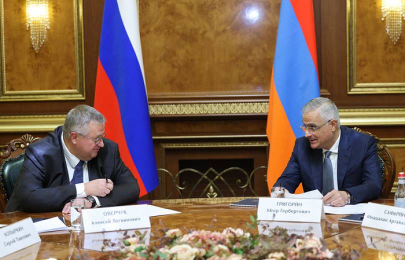 La rencontre entre le vice-Premier ministre arménien Mher Grigoryan et son homologue russe Alexeï Overchuk a duré environ 5 heures