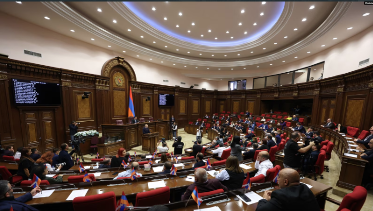 L’opposition parlementaire demande une session spéciale sur les prisonniers de guerre arméniens en Azerbaïdjan